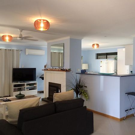 Salty Air Apartments Kingscote Kangaroo Island المظهر الخارجي الصورة